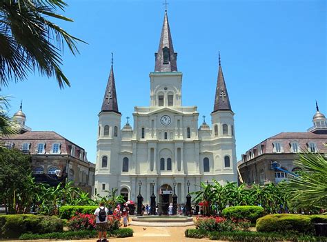 famous spots in new orleans.